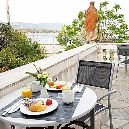 Dionysos Hotel Galatás